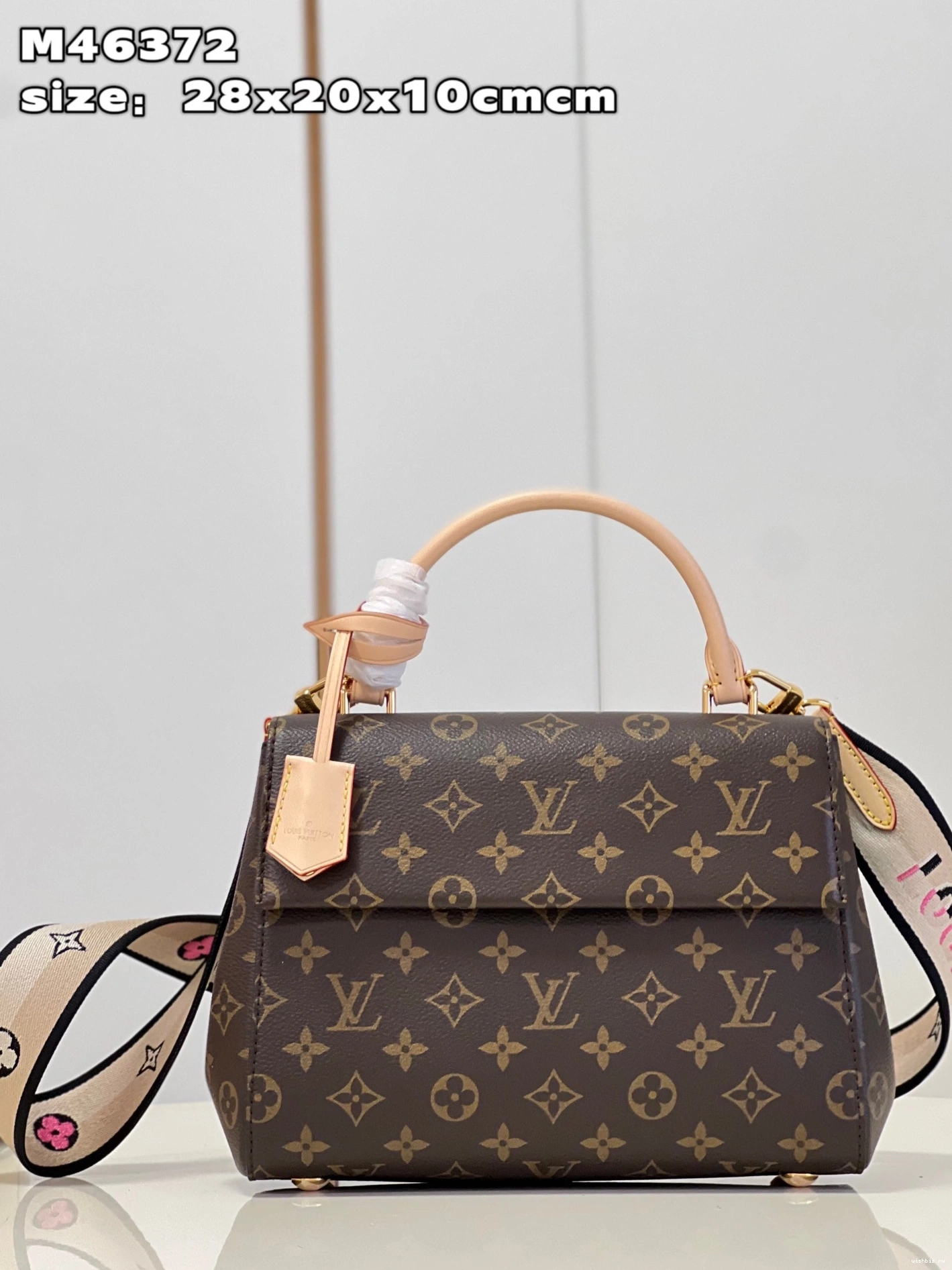 WIS LOUIS CHANELUNY BB VUITTON 0108